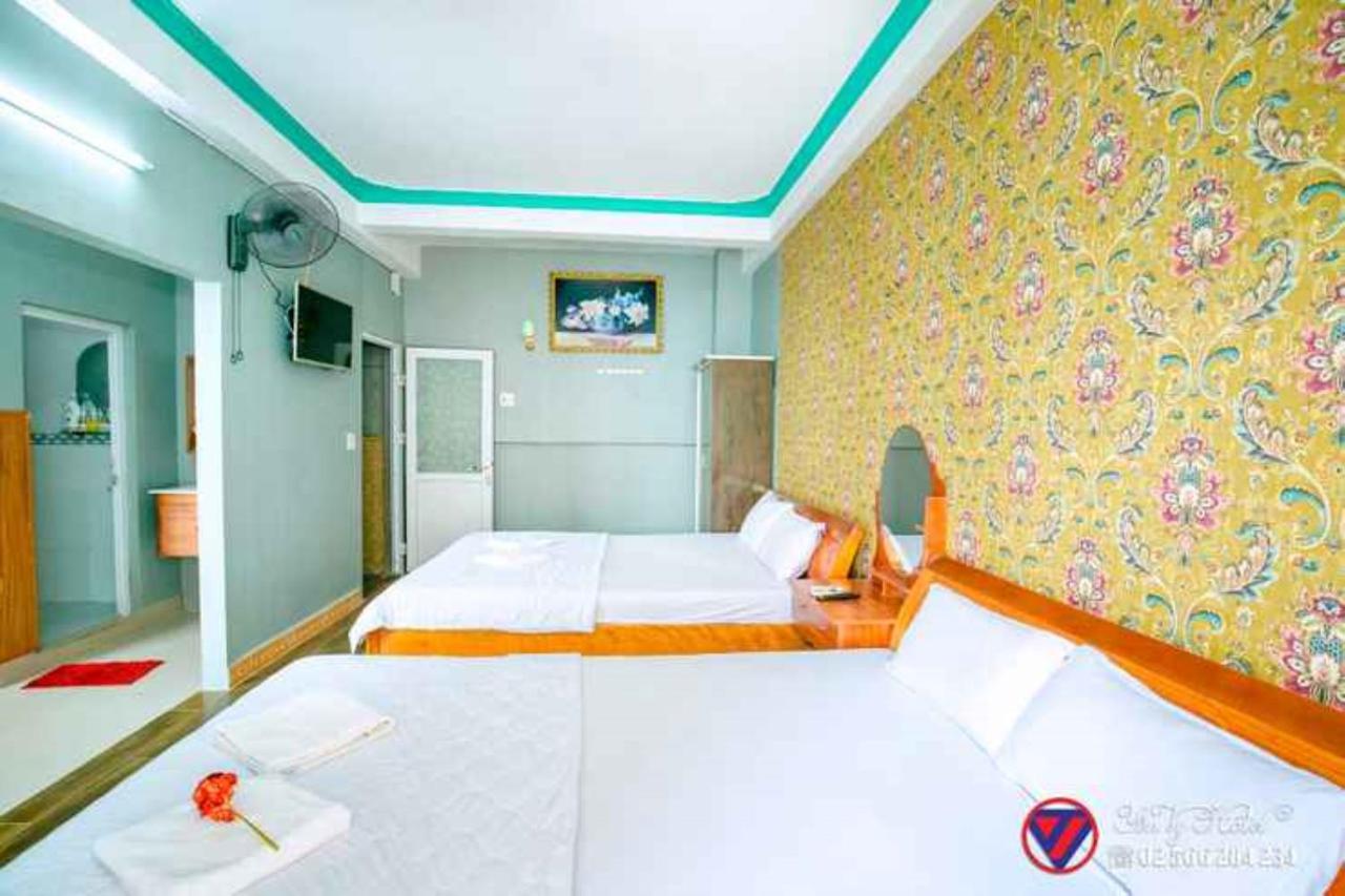 קוי נון Yen Vy Hotel מראה חיצוני תמונה