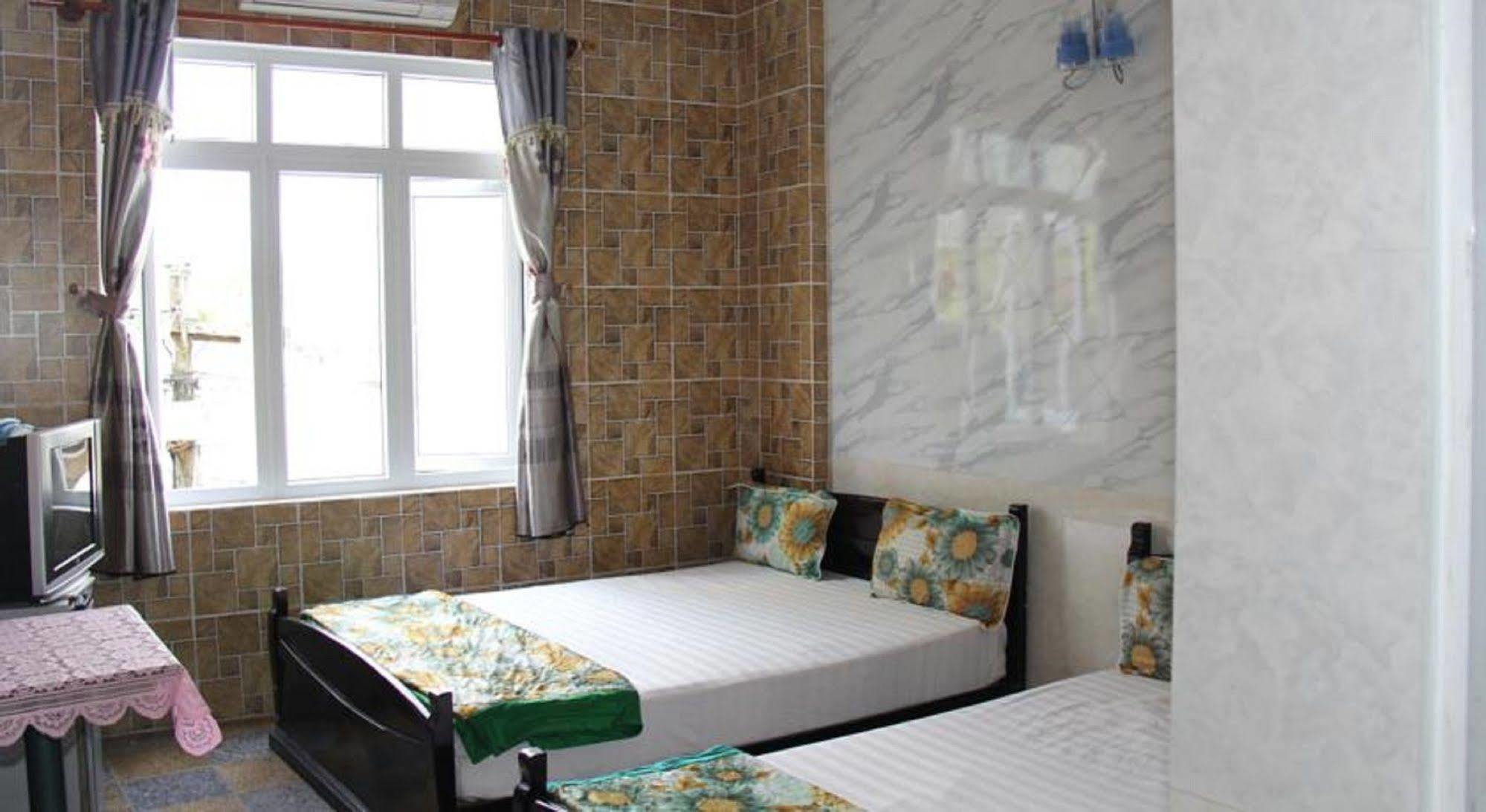 קוי נון Yen Vy Hotel מראה חיצוני תמונה