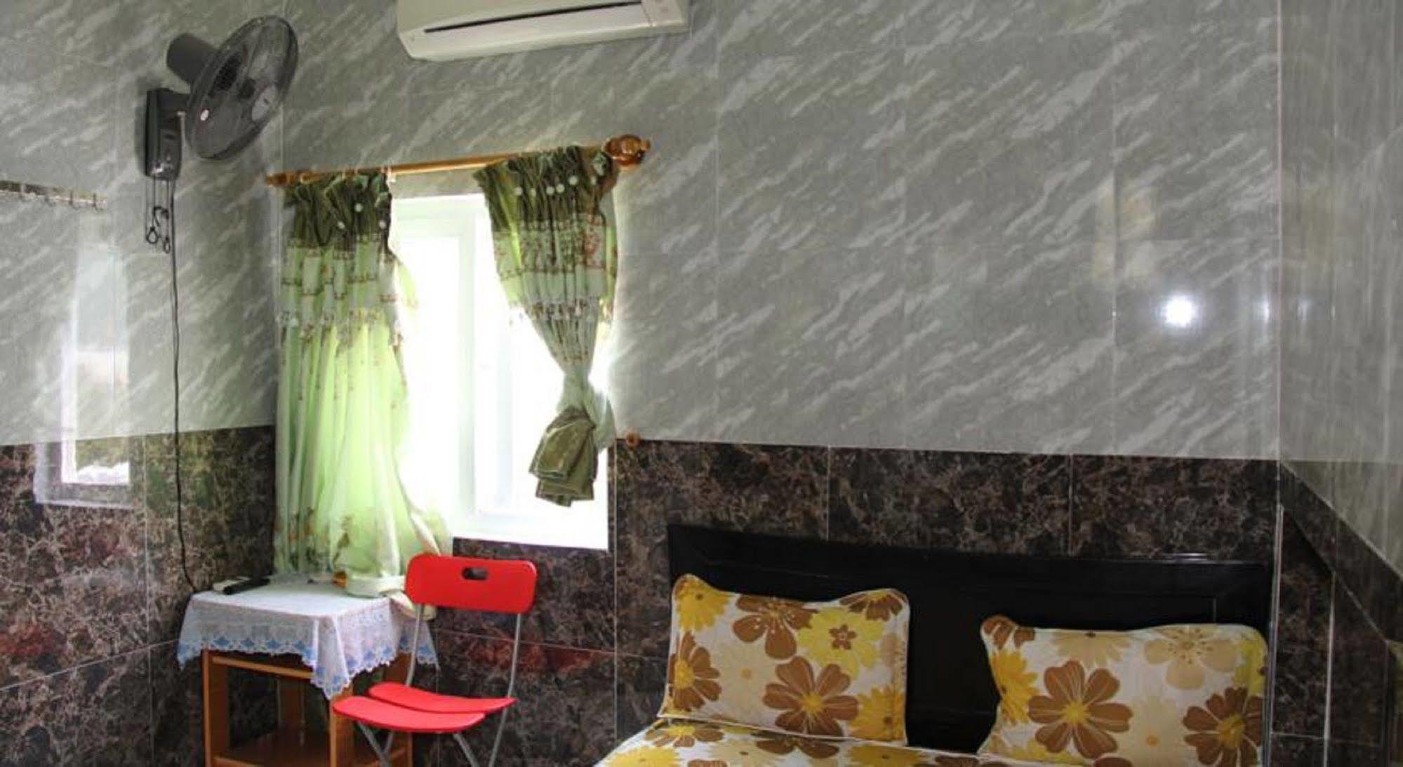 קוי נון Yen Vy Hotel מראה חיצוני תמונה